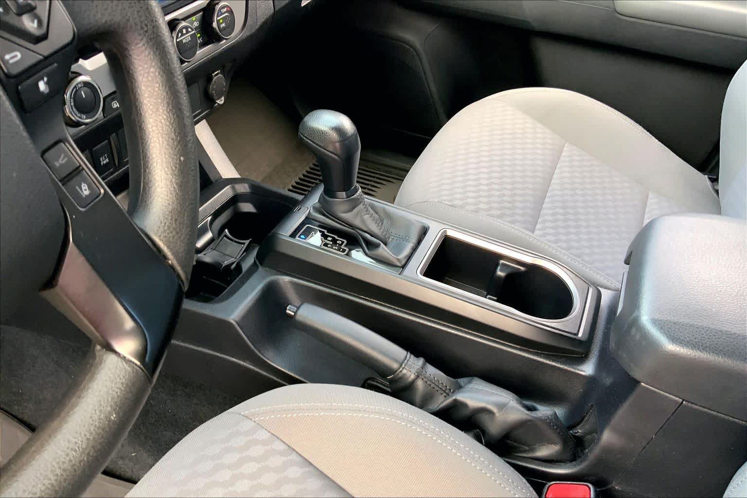 Used 2023 Toyota Tacoma SR AWD/4WD image 16