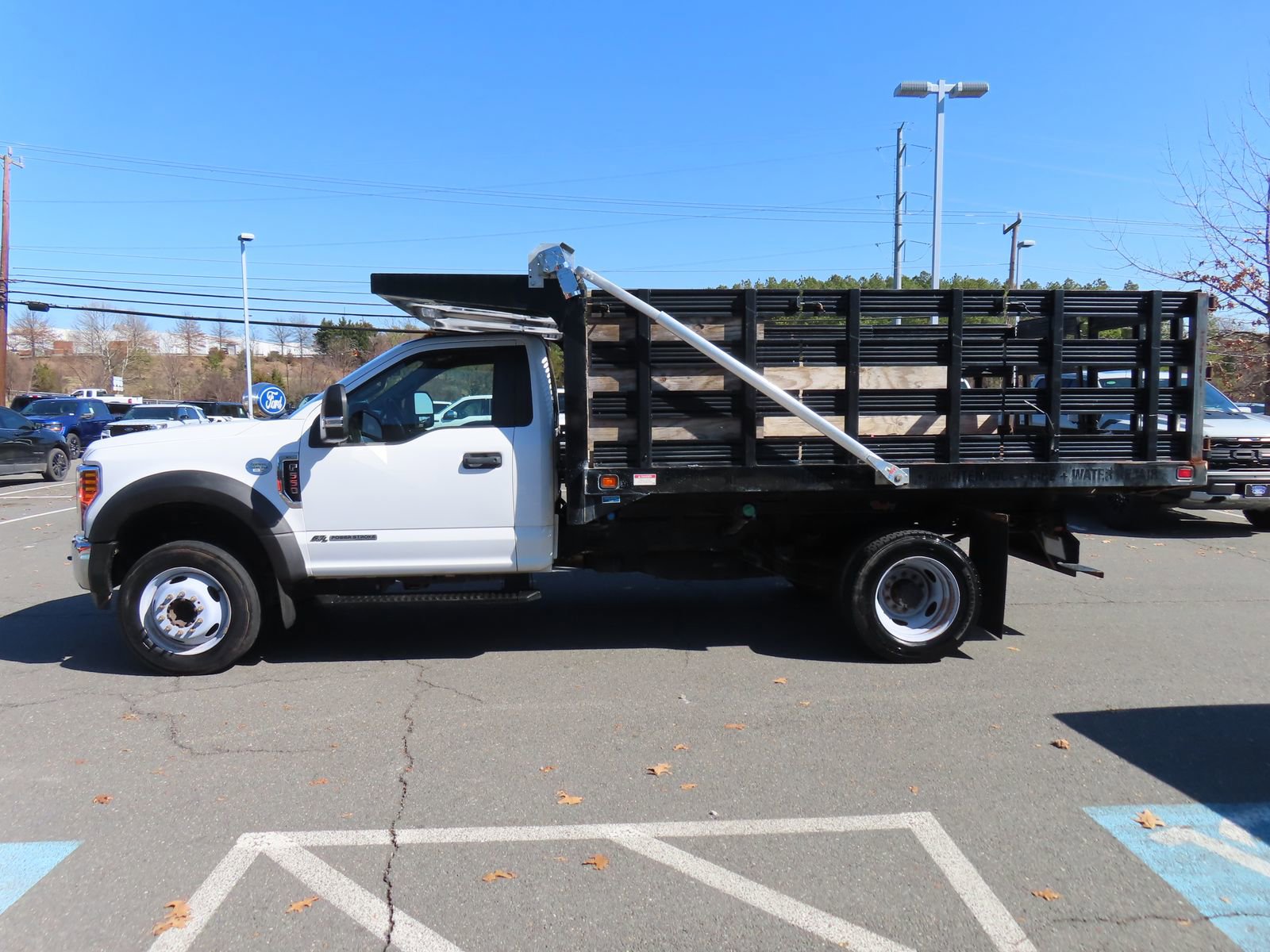 Used 2019 Ford F550 2WD Regular Cab Super Duty image 12