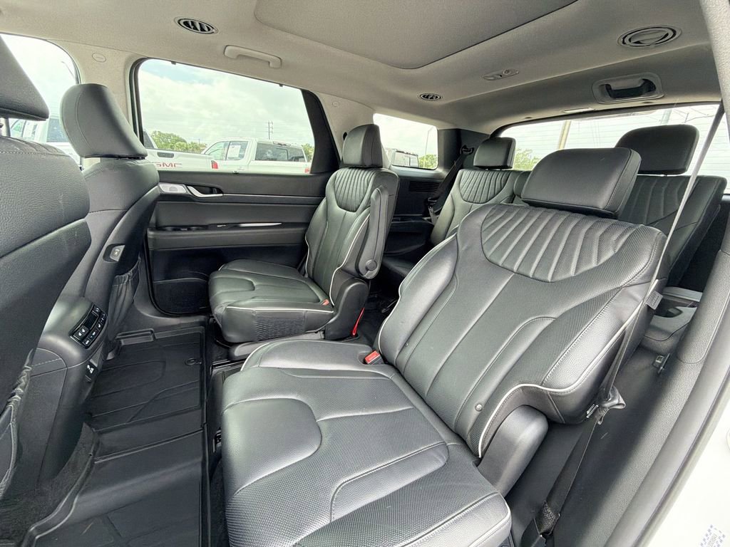 Used 2024 Hyundai Palisade Limited image 15