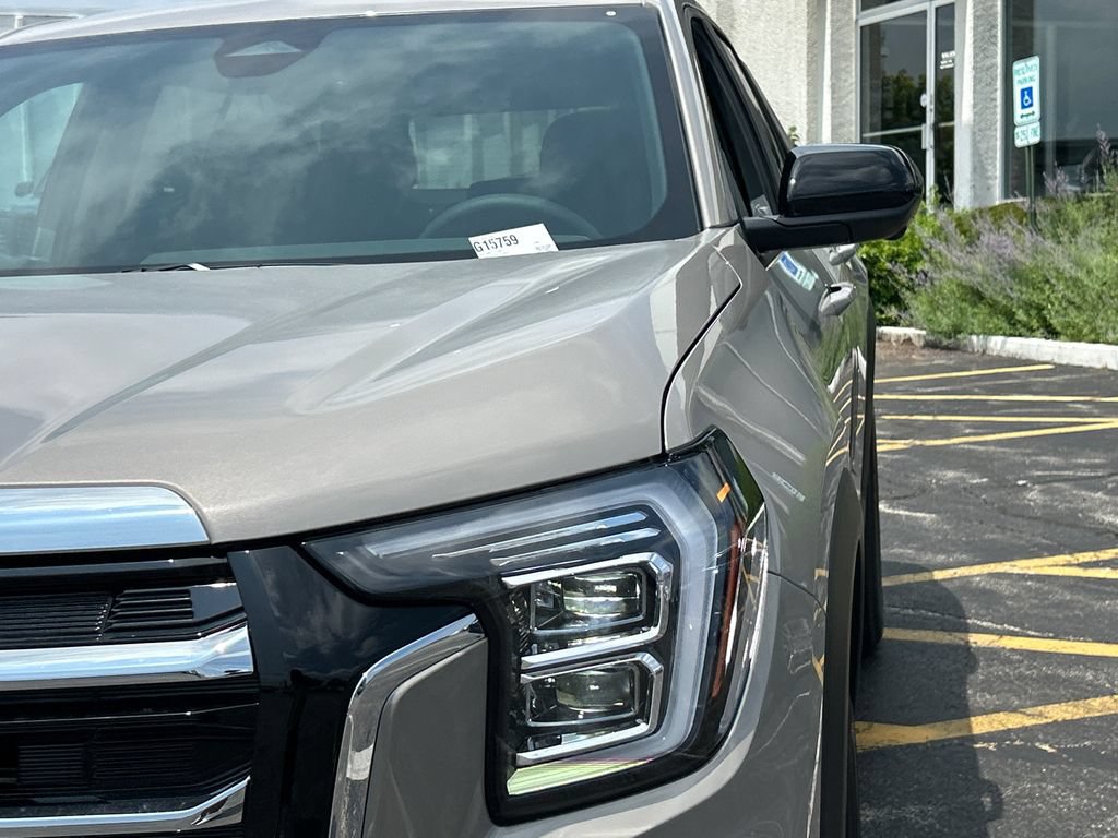 New 2027 GMC Terrain Elevation w/ Technology Package II AWD/4WD image 12