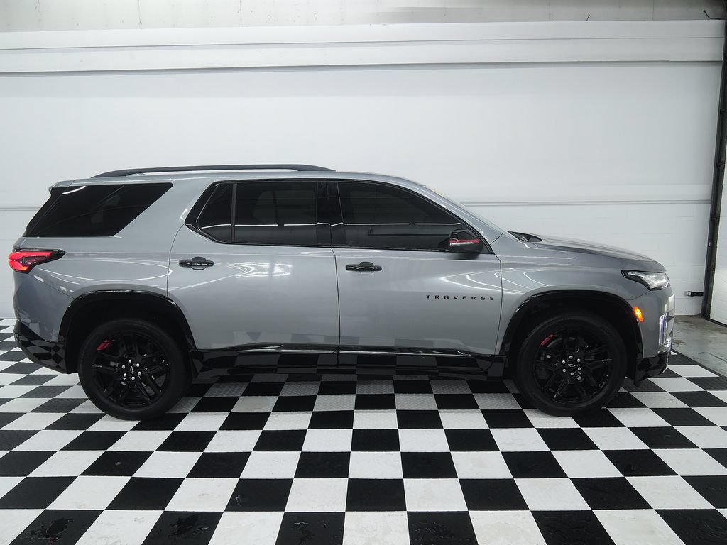 Used 2024 Chevrolet Traverse Premier w/ Redline Edition FWD image 2