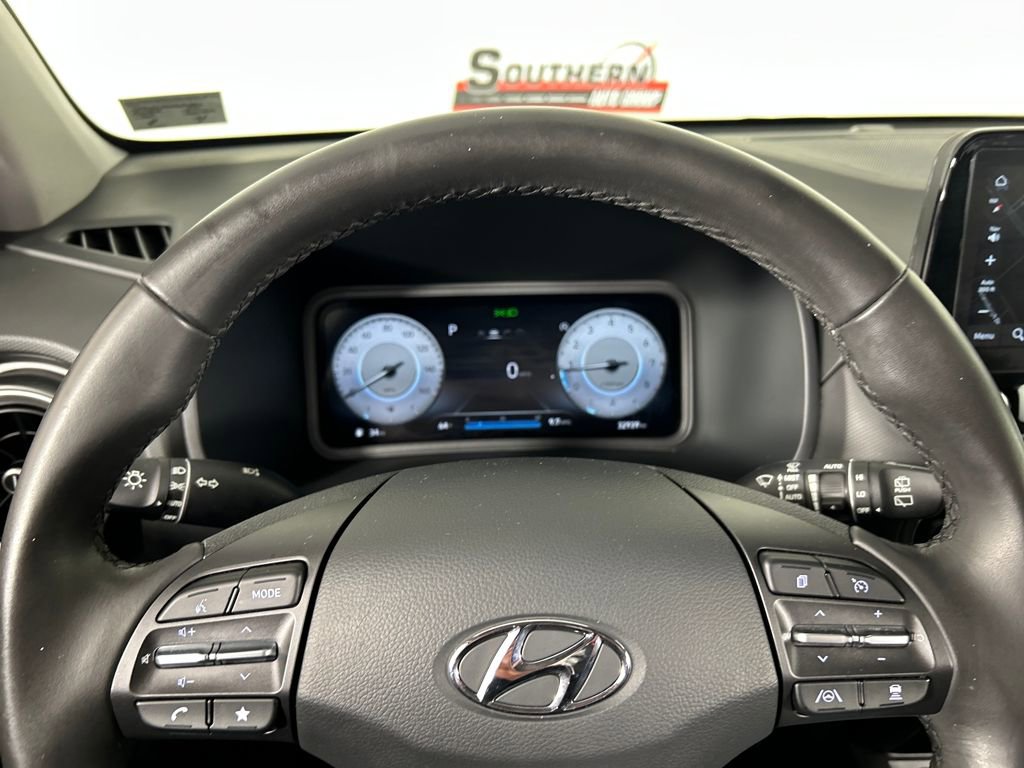 Certified 2022 Hyundai Kona Limited image 13