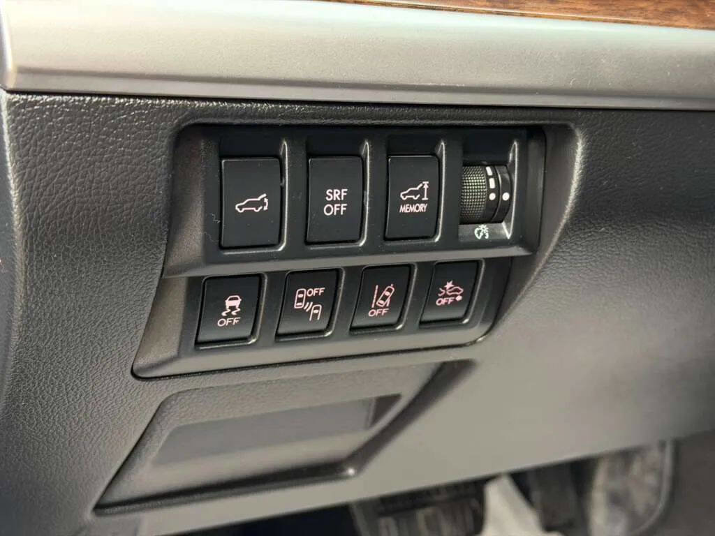 Used 2015 Subaru Outback 2.5i Limited image 14