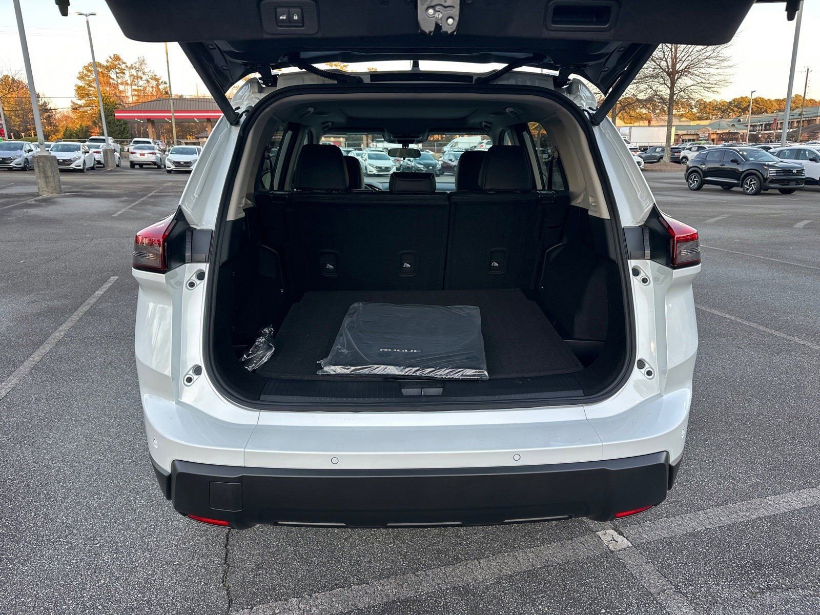 New 2026 Nissan Rogue Dark Armor FWD image 18