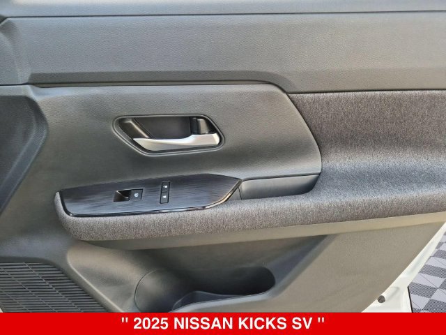 Certified 2025 Nissan Kicks SV AWD/4WD image 34