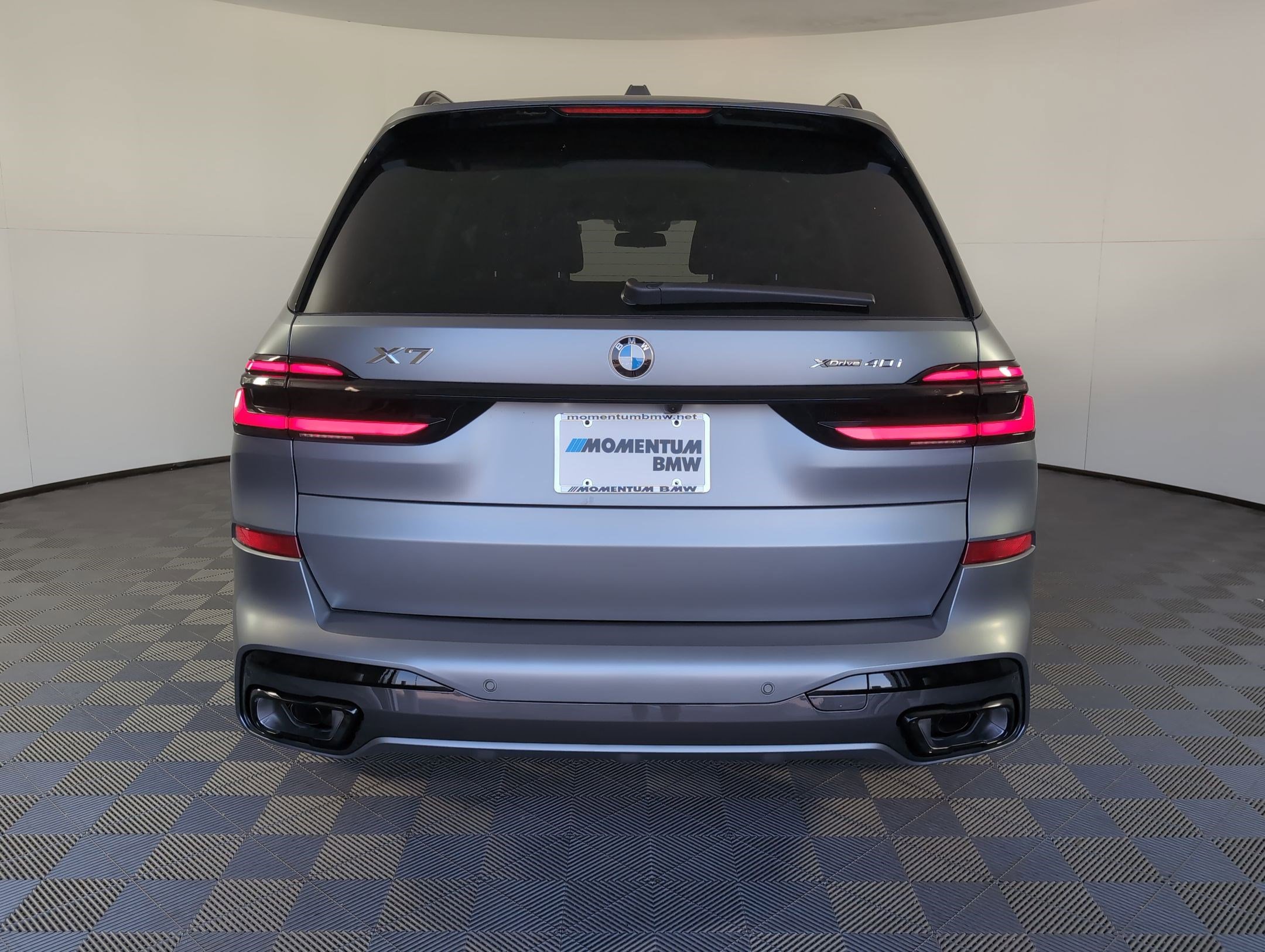 Used 2026 BMW X7 xDrive40i w/ M Sport Package image 8