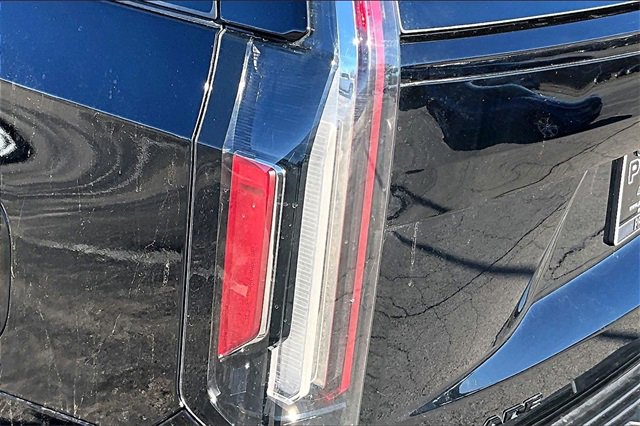 Used 2022 Cadillac Escalade ESV Sport w/ Touring Package image 23