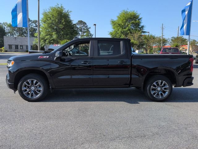 Used 2023 Chevrolet Silverado 1500 RST w/ Z71 Off-Road Package AWD/4WD image 6