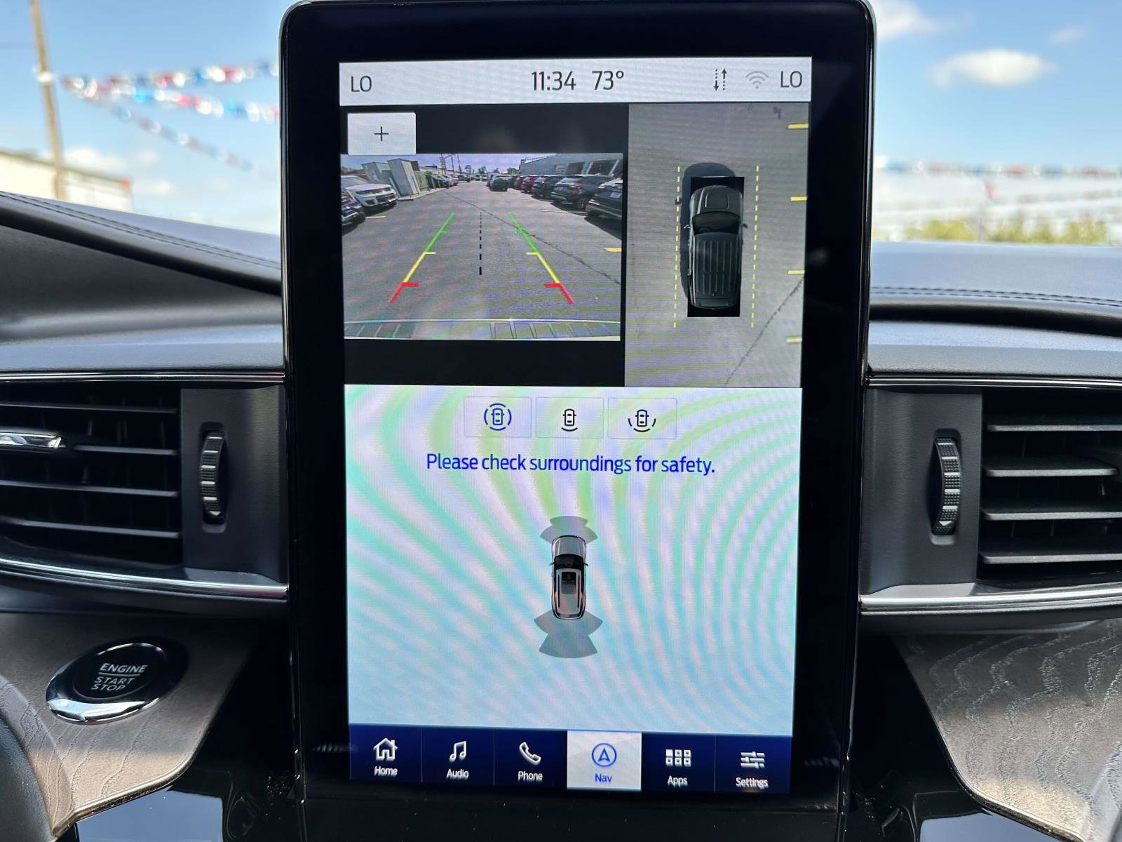 Used 2023 Ford Explorer Platinum w/ Technology Package image 24