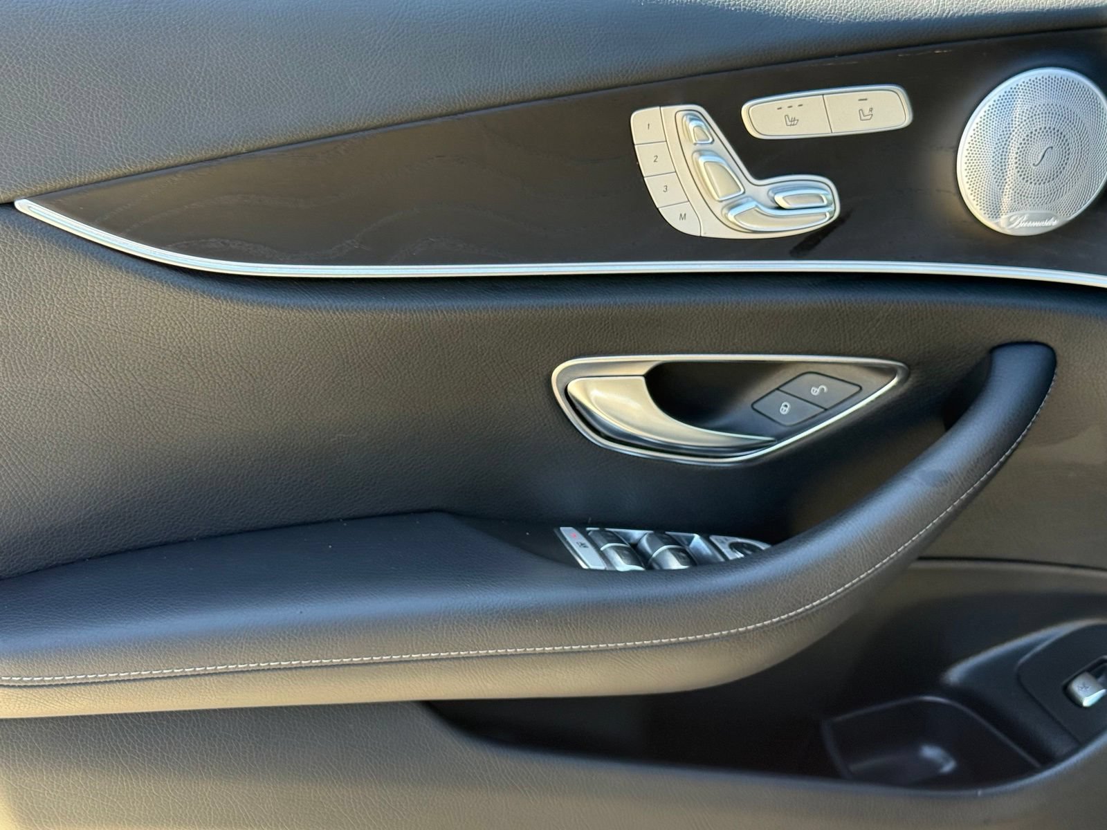 Used 2019 Mercedes-Benz E 300 image 20