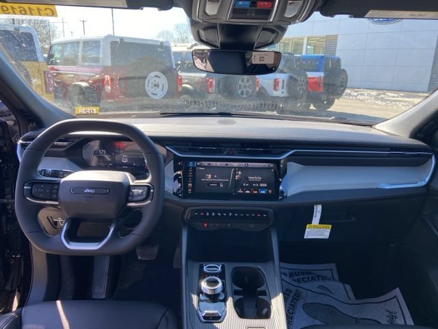 Used 2026 Jeep Cherokee Limited AWD/4WD image 8