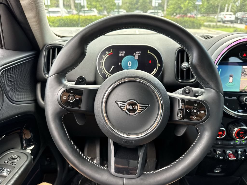 Used 2022 MINI Cooper Countryman S w/ Premium Package FWD image 47