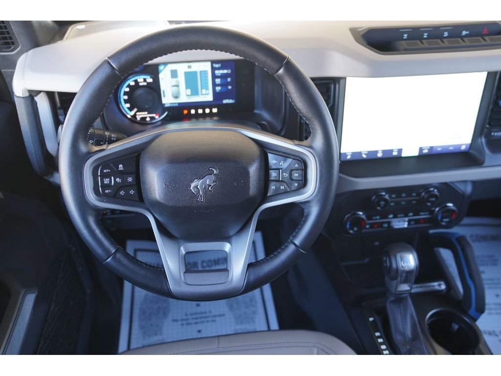 Used 2023 Ford Bronco Wildtrak AWD/4WD image 16