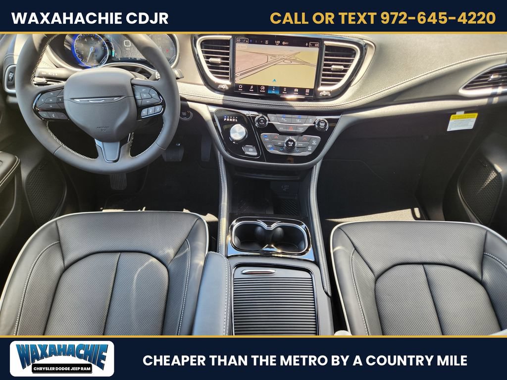 New 2027 Chrysler Pacifica Limited w/ Family Tech Group FWD image 21