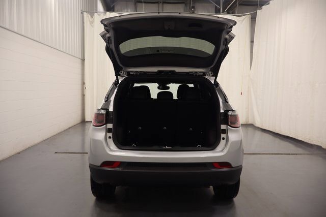 New 2026 Jeep Compass Latitude image 18