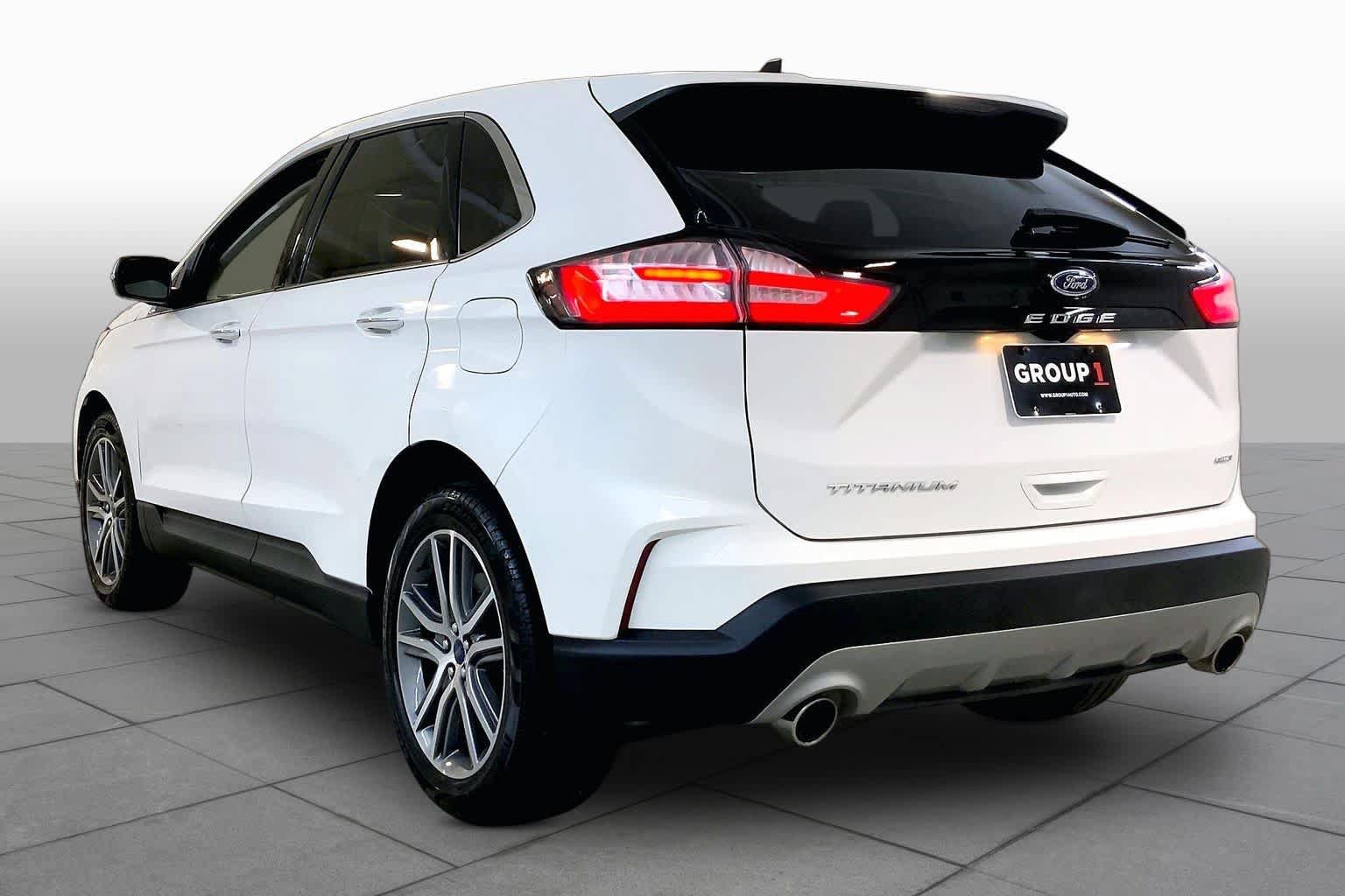 Used 2022 Ford Edge Titanium AWD/4WD image 11