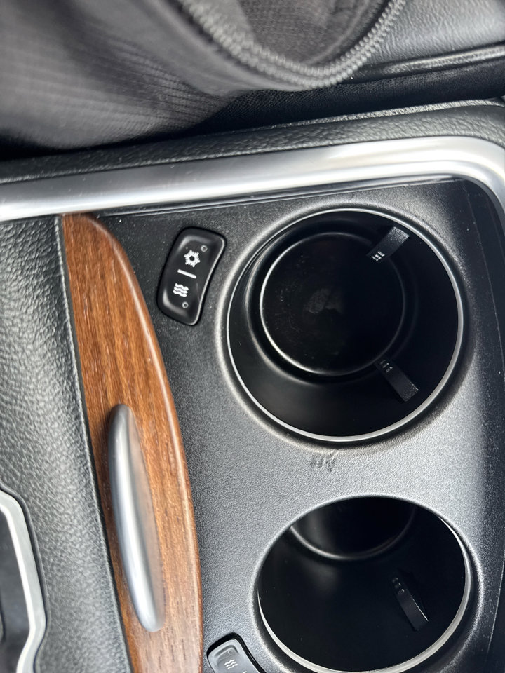 Used 2016 Chrysler 300 C Platinum w/ Safetytec Plus Group image 40