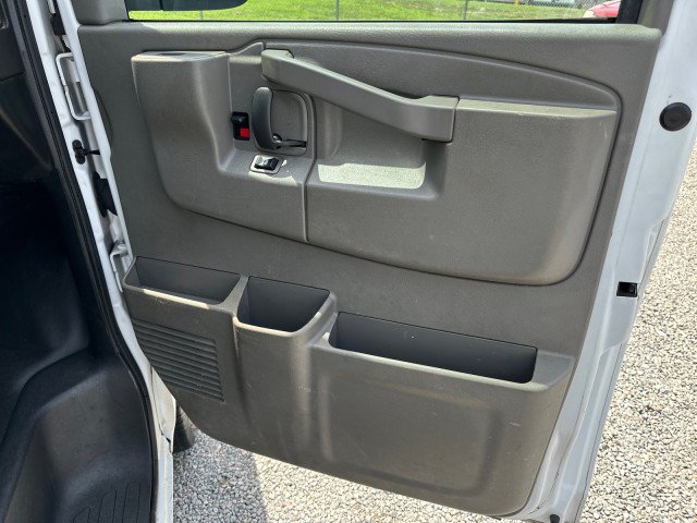 Used 2022 Chevrolet Express 2500 w/ Driver Convenience Package RWD image 31