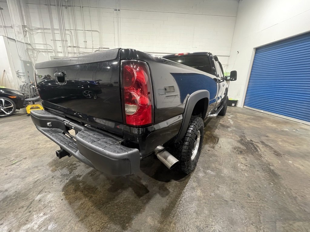Used 2007 Chevrolet Silverado 2500 LT w/ Heavy-Duty Power Package image 7