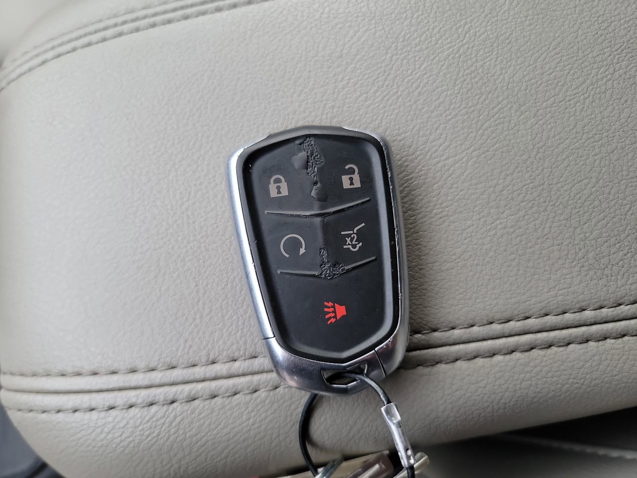 Used 2023 Cadillac XT4 Premium Luxury AWD/4WD image 23
