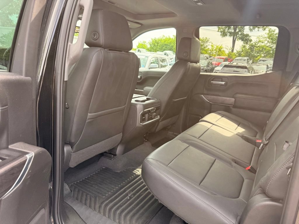 Used 2019 Chevrolet Silverado 1500 LTZ w/ LTZ Premium Package AWD/4WD image 17
