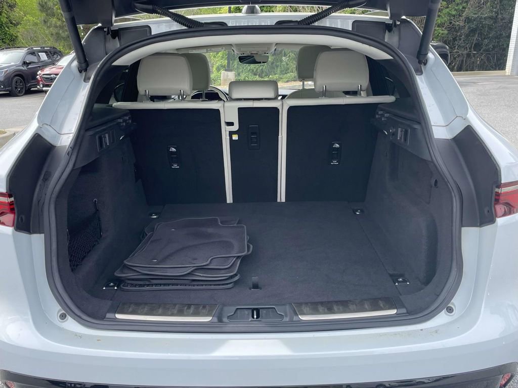 Used 2021 Jaguar F-PACE S image 10