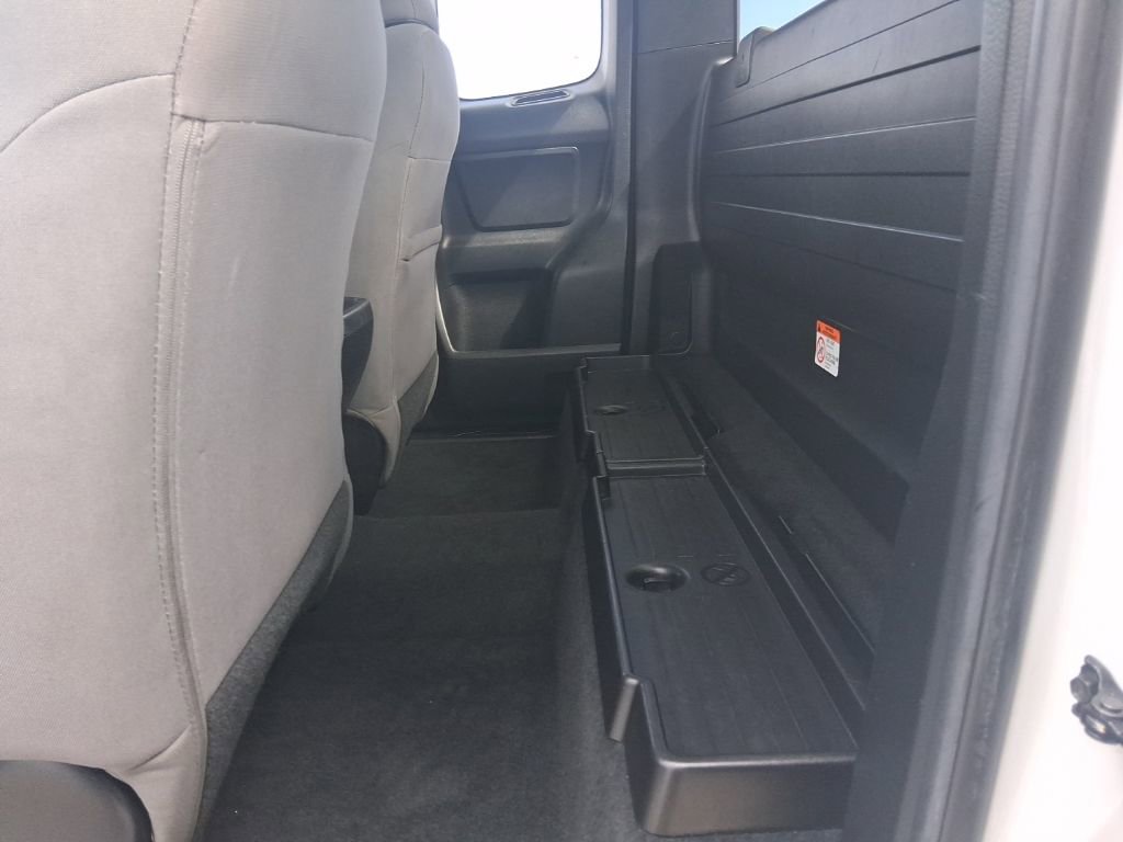 Used 2021 Toyota Tacoma SR AWD/4WD image 15