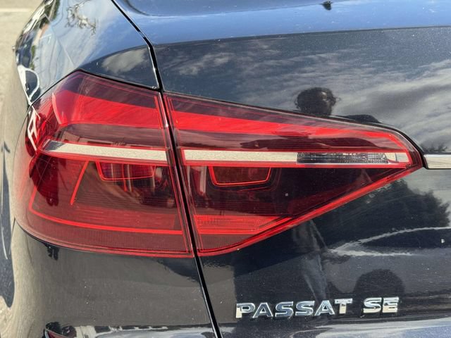 Used 2017 Volkswagen Passat 1.8T SE FWD image 13
