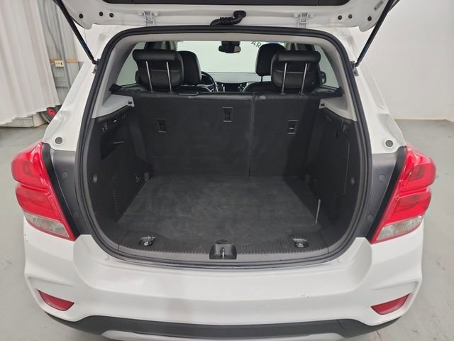 Used 2018 Chevrolet Trax LT w/ LT Convenience Package image 22