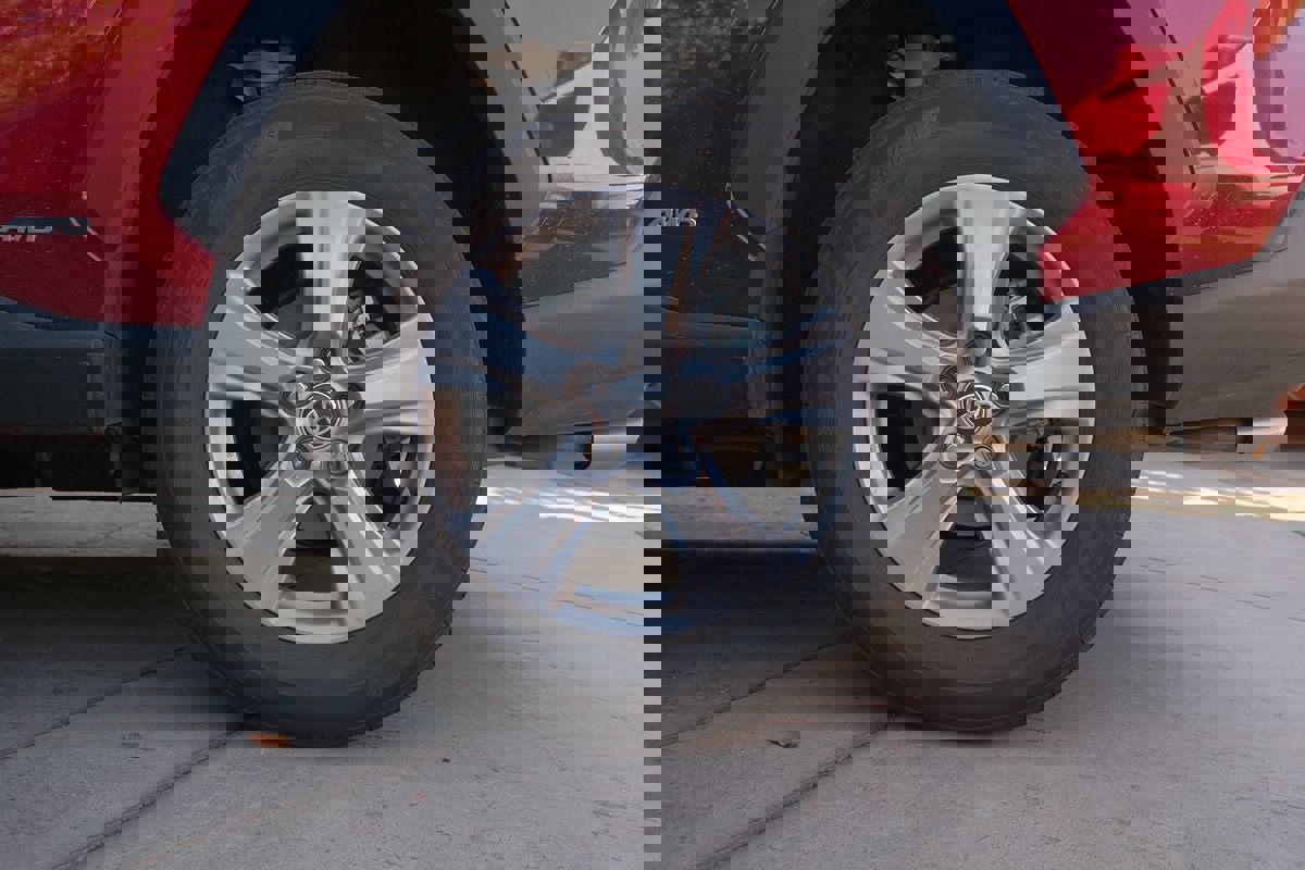 Used 2022 Toyota RAV4 XLE image 39