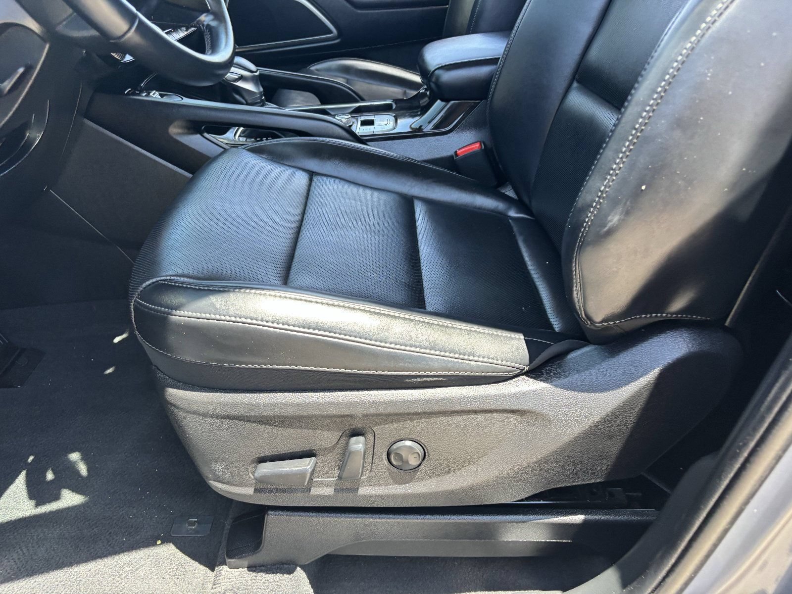 Used 2024 Kia Telluride S w/ S Sunroof Package FWD image 20
