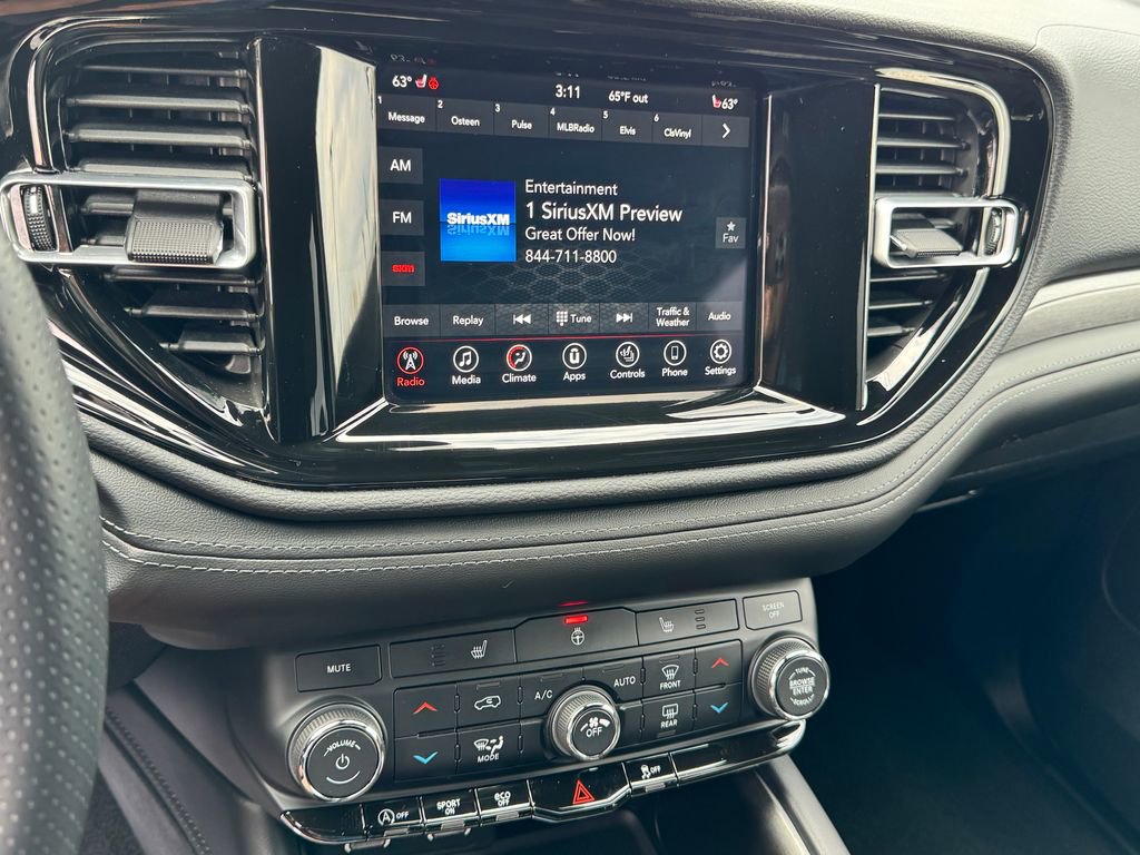 Used 2024 Dodge Durango SXT image 22