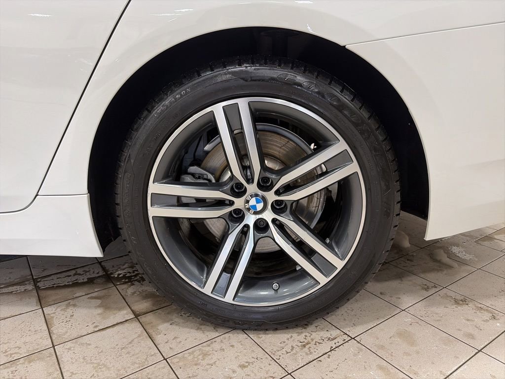 Used 2023 BMW 530i xDrive w/ Convenience Package image 22