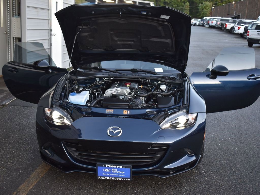 Used 2022 MAZDA MX-5 Miata Club w/ Interior Package image 20