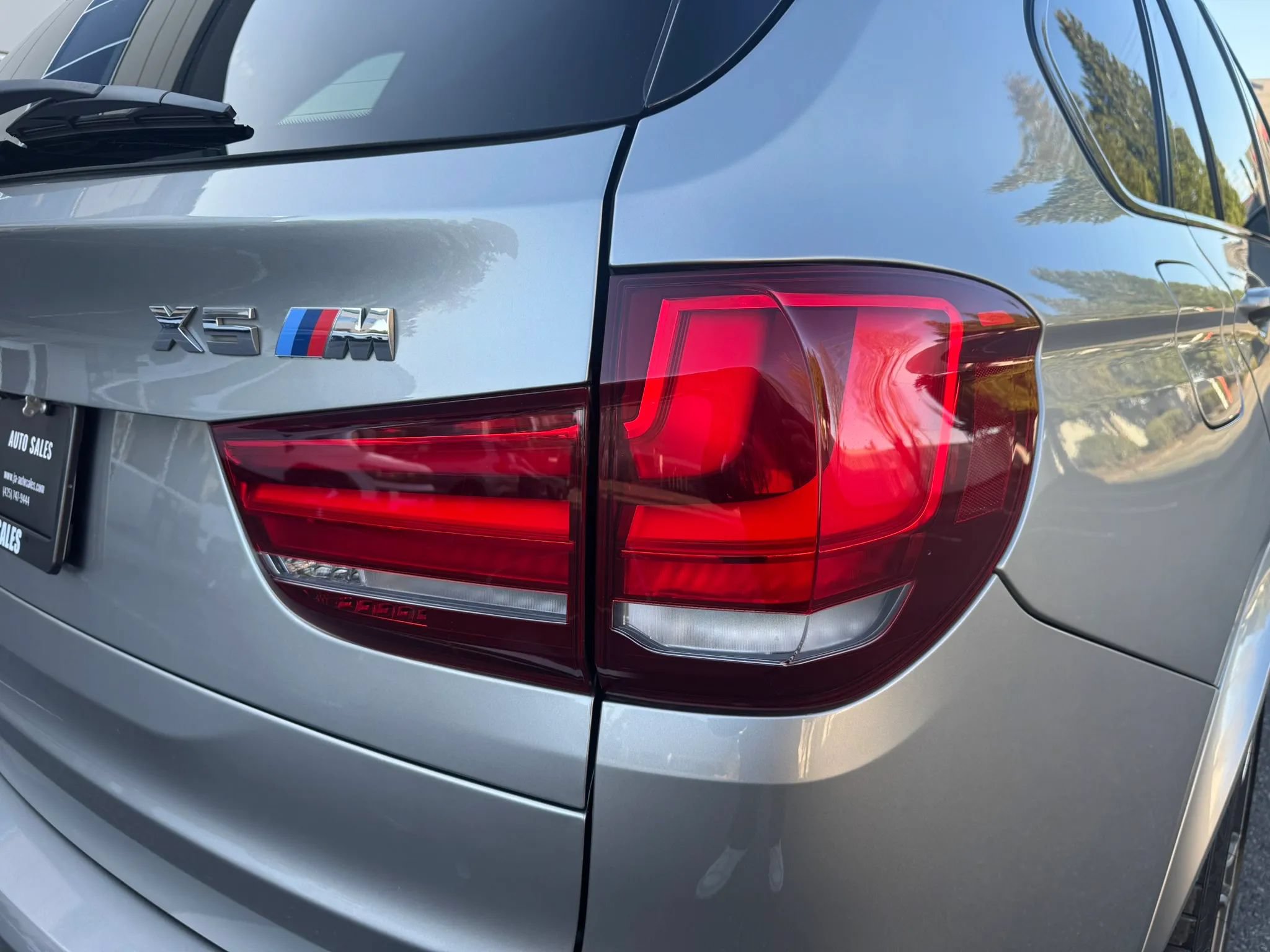 Used 2017 BMW X5 M AWD/4WD image 14