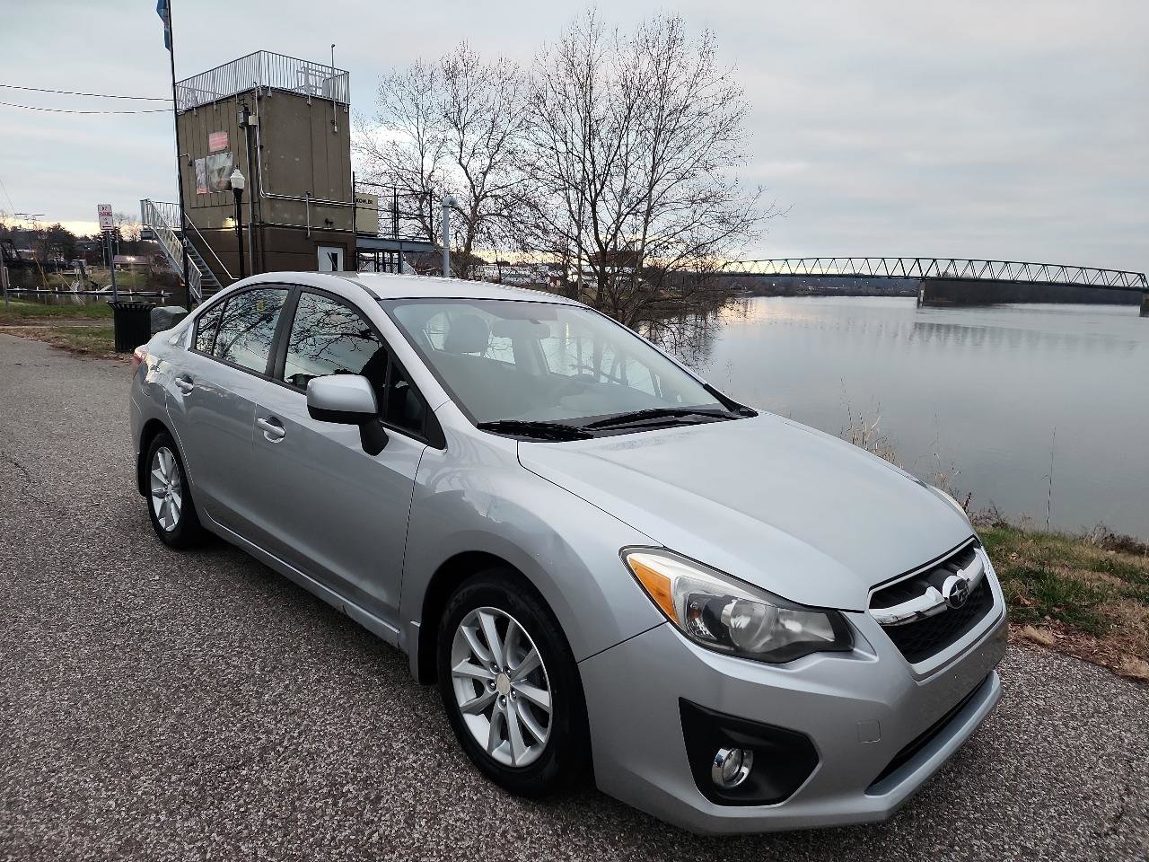 Used 2012 Subaru Impreza 2.0i Premium w/ All-Weather Pkg AWD/4WD image 7