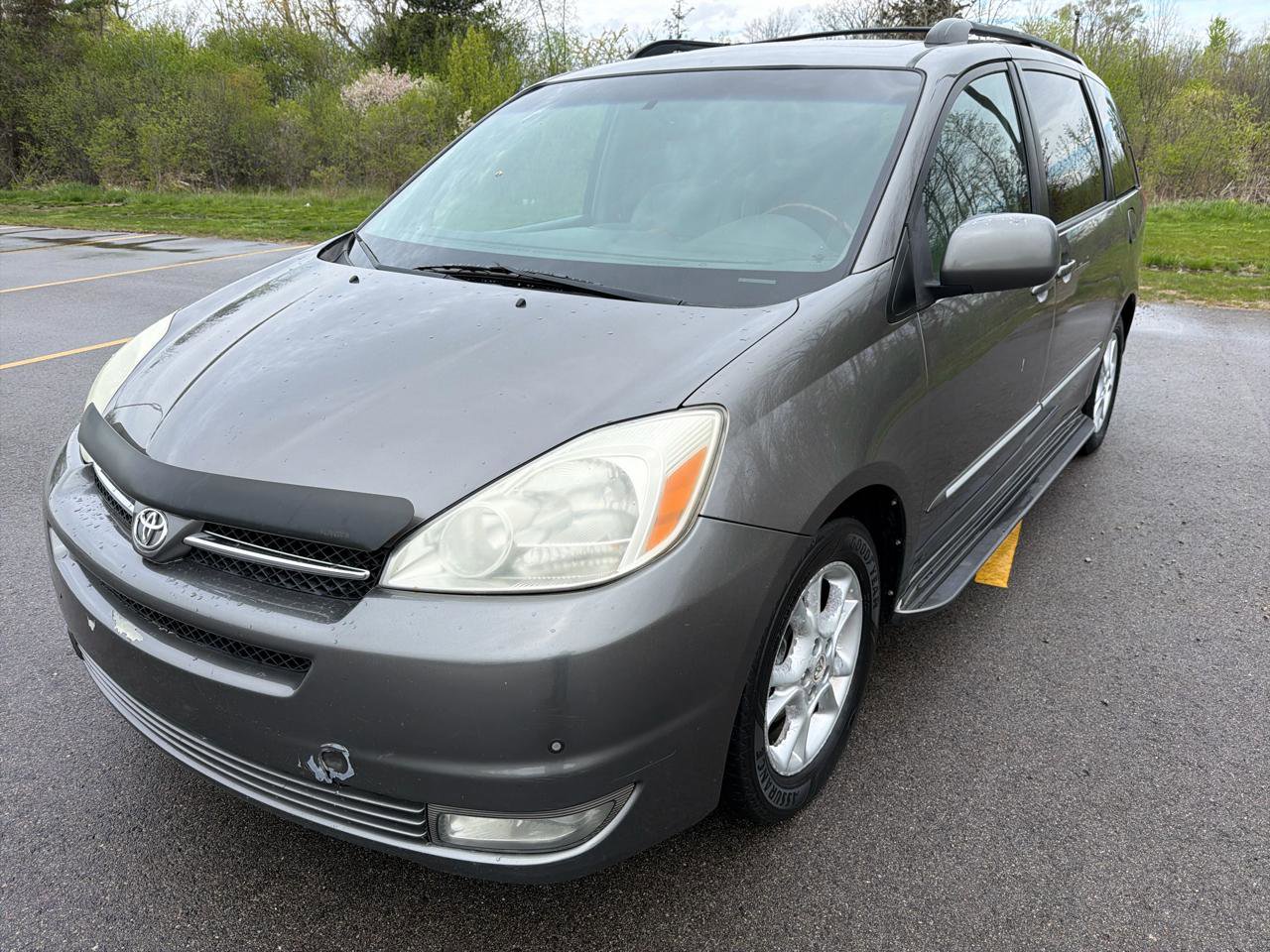 Used 2004 Toyota Sienna FWD image 1