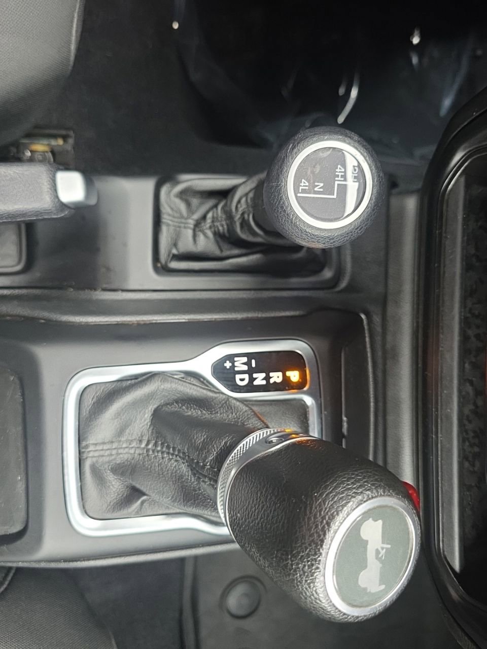 Used 2022 Jeep Wrangler Unlimited Sport AWD/4WD image 31