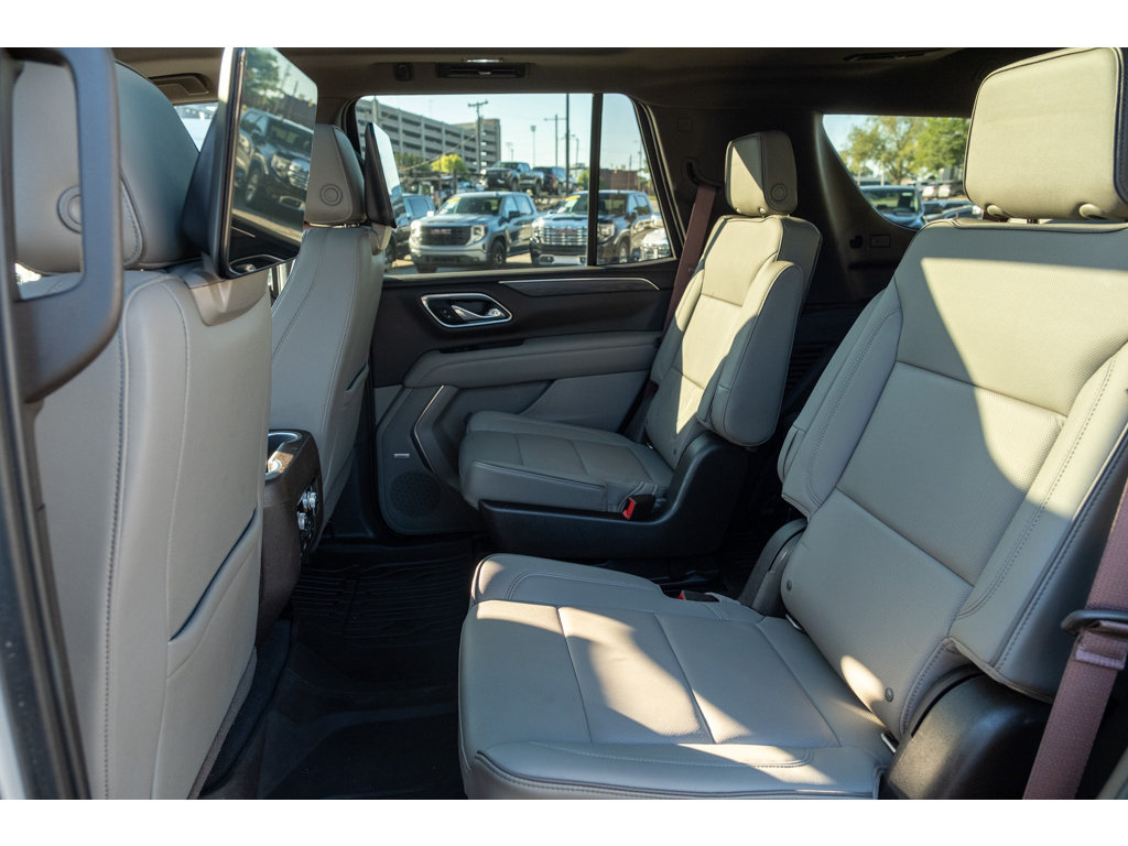 Used 2021 GMC Yukon SLT w/ SLT Luxury Plus Package AWD/4WD image 13