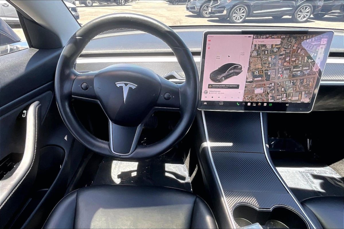 Used 2018 Tesla Model 3 Long Range AWD/4WD image 5