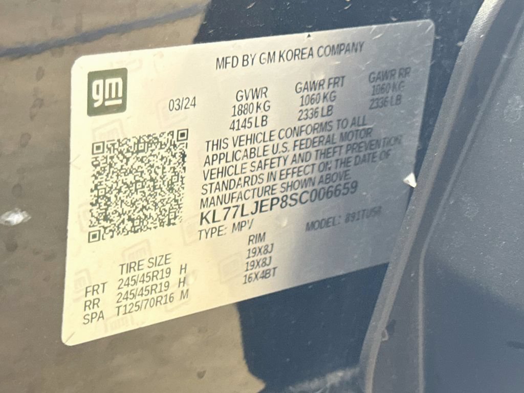 Used 2025 Chevrolet Trax RS w/ Sunroof Package FWD image 30
