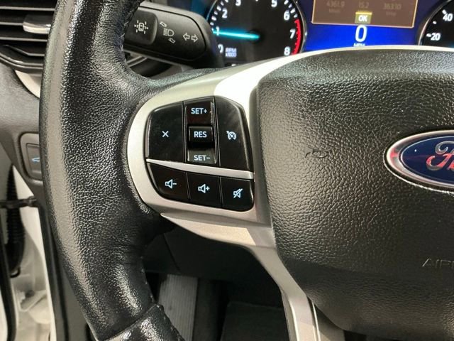 Used 2022 Ford Explorer XLT image 26