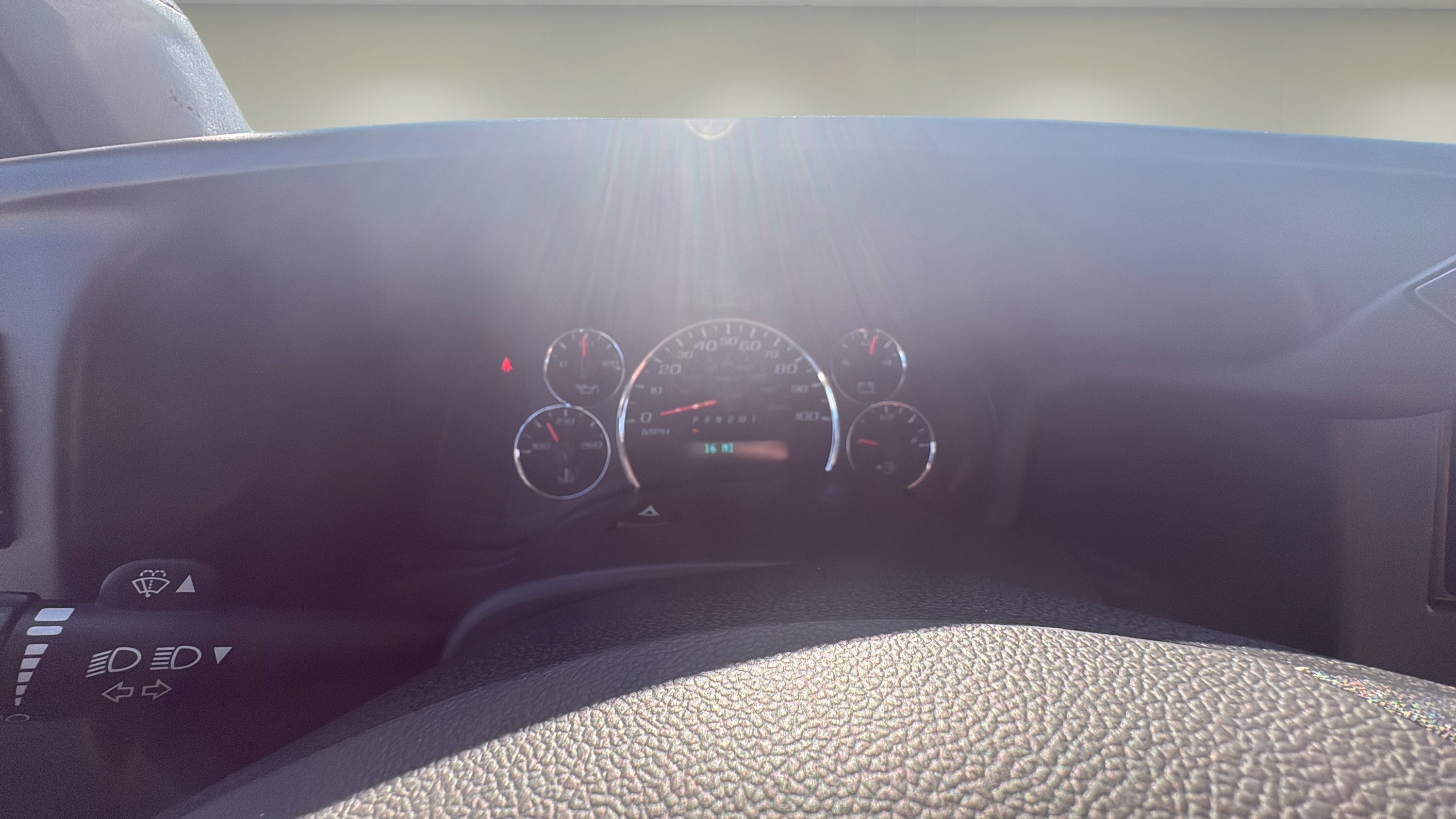 Used 2024 Chevrolet Express 3500 LT w/ LT Preferred Equipment Group RWD image 9