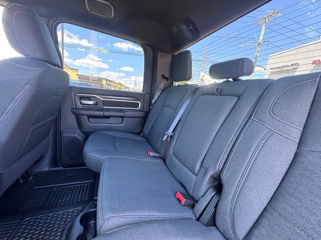 New 2026 RAM 2500 Big Horn AWD/4WD image 16