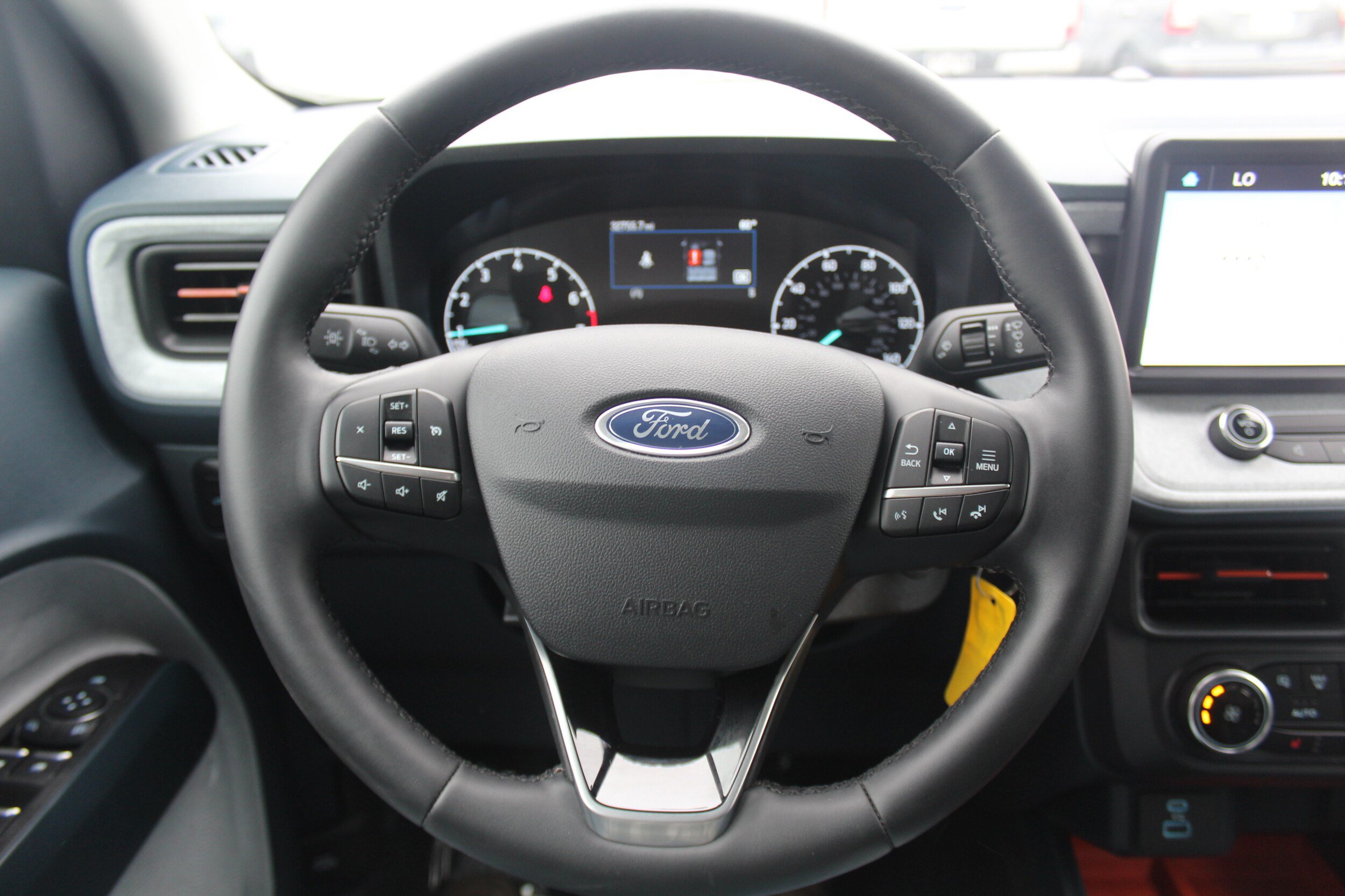 Used 2024 Ford Maverick XLT w/ XLT Luxury Package AWD/4WD image 8