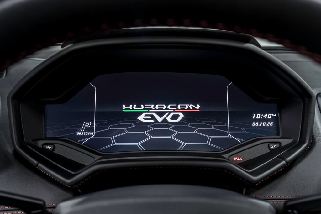 Used 2022 Lamborghini Huracan EVO RWD image 14