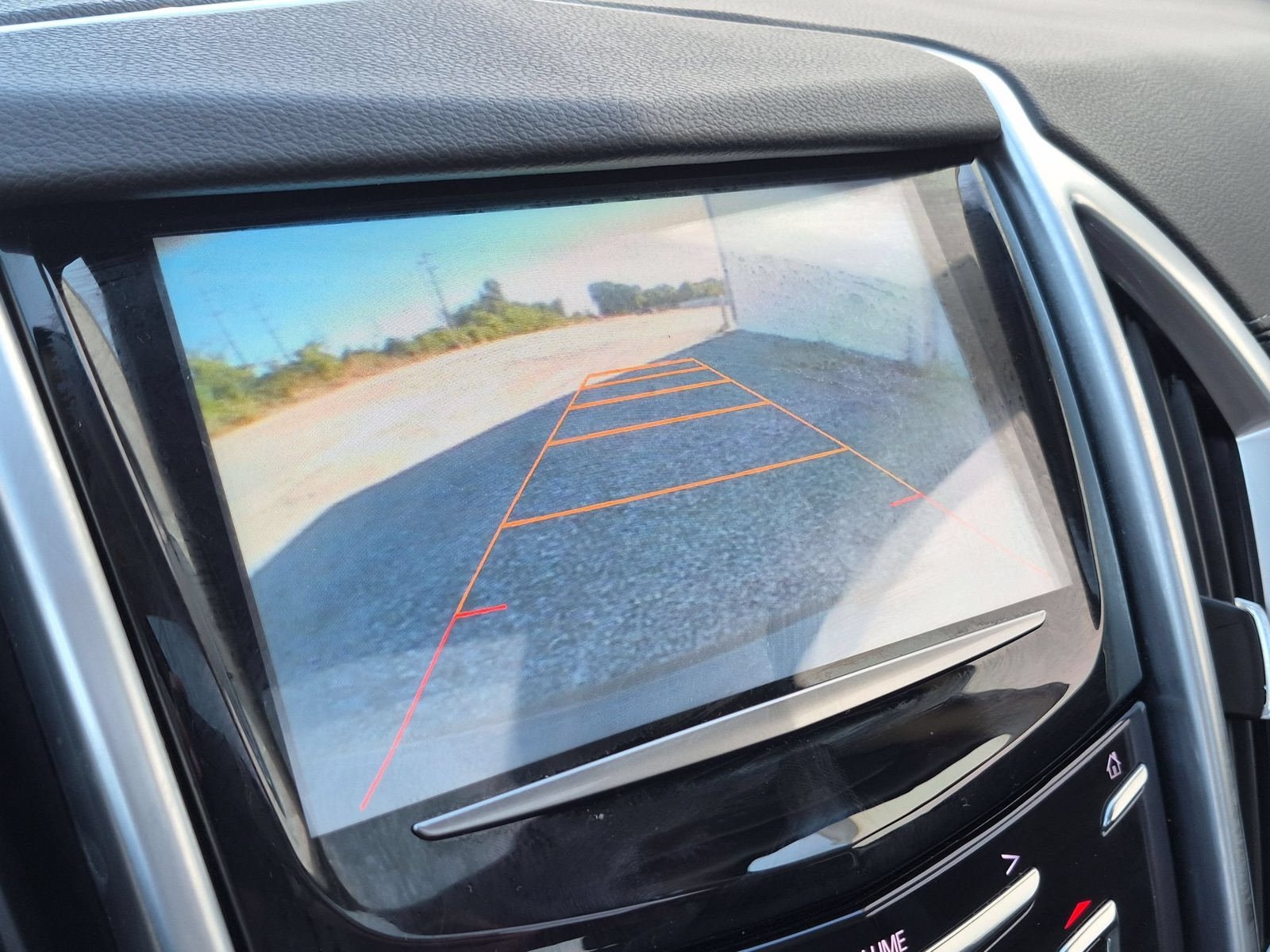 Used 2015 Cadillac SRX Luxury FWD image 19