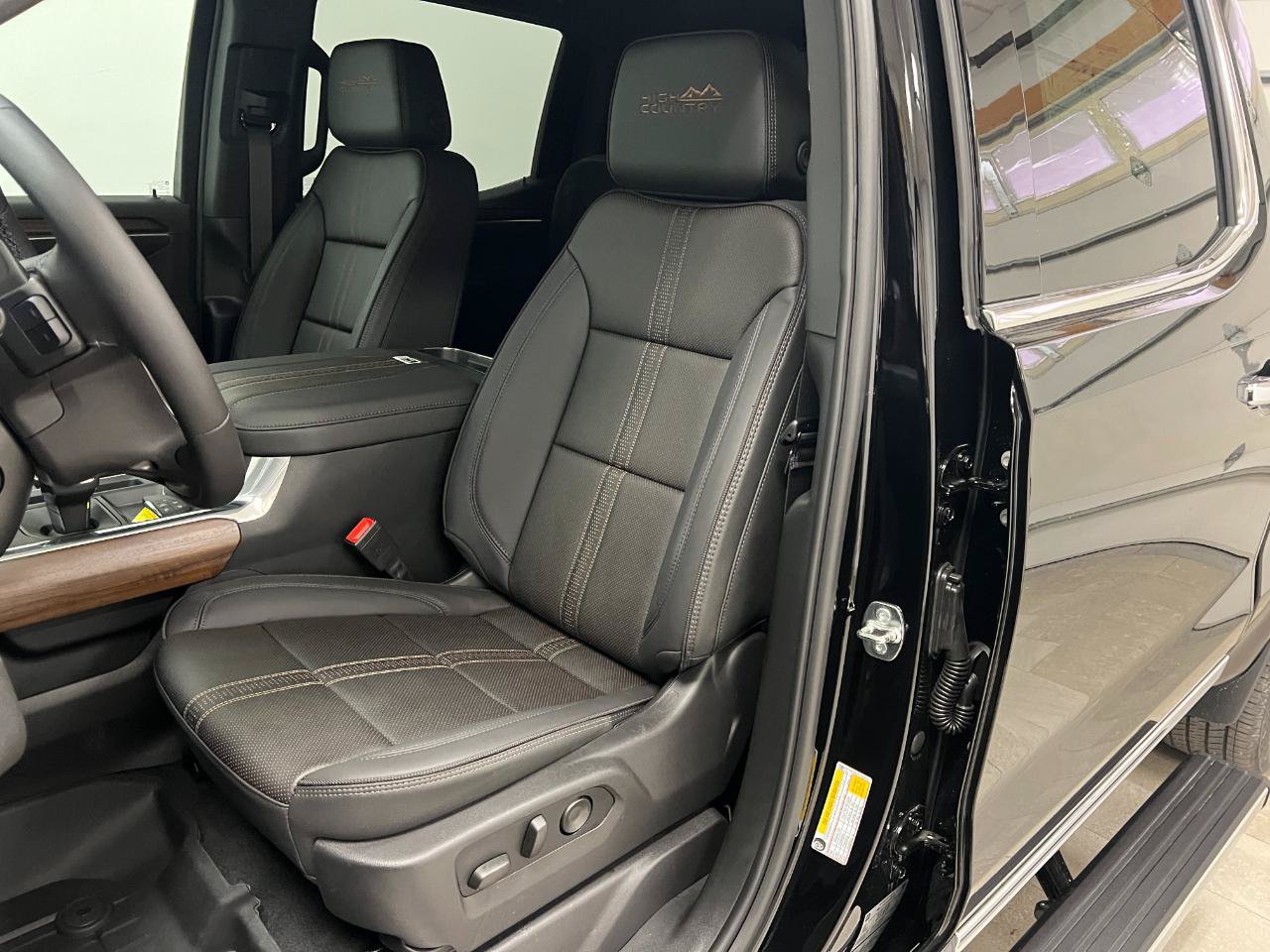 New 2026 Chevrolet Silverado 1500 High Country AWD/4WD image 30