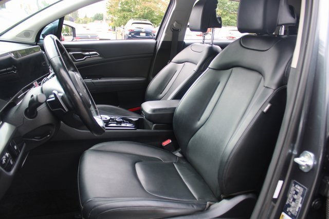Used 2023 Kia Sportage EX image 16