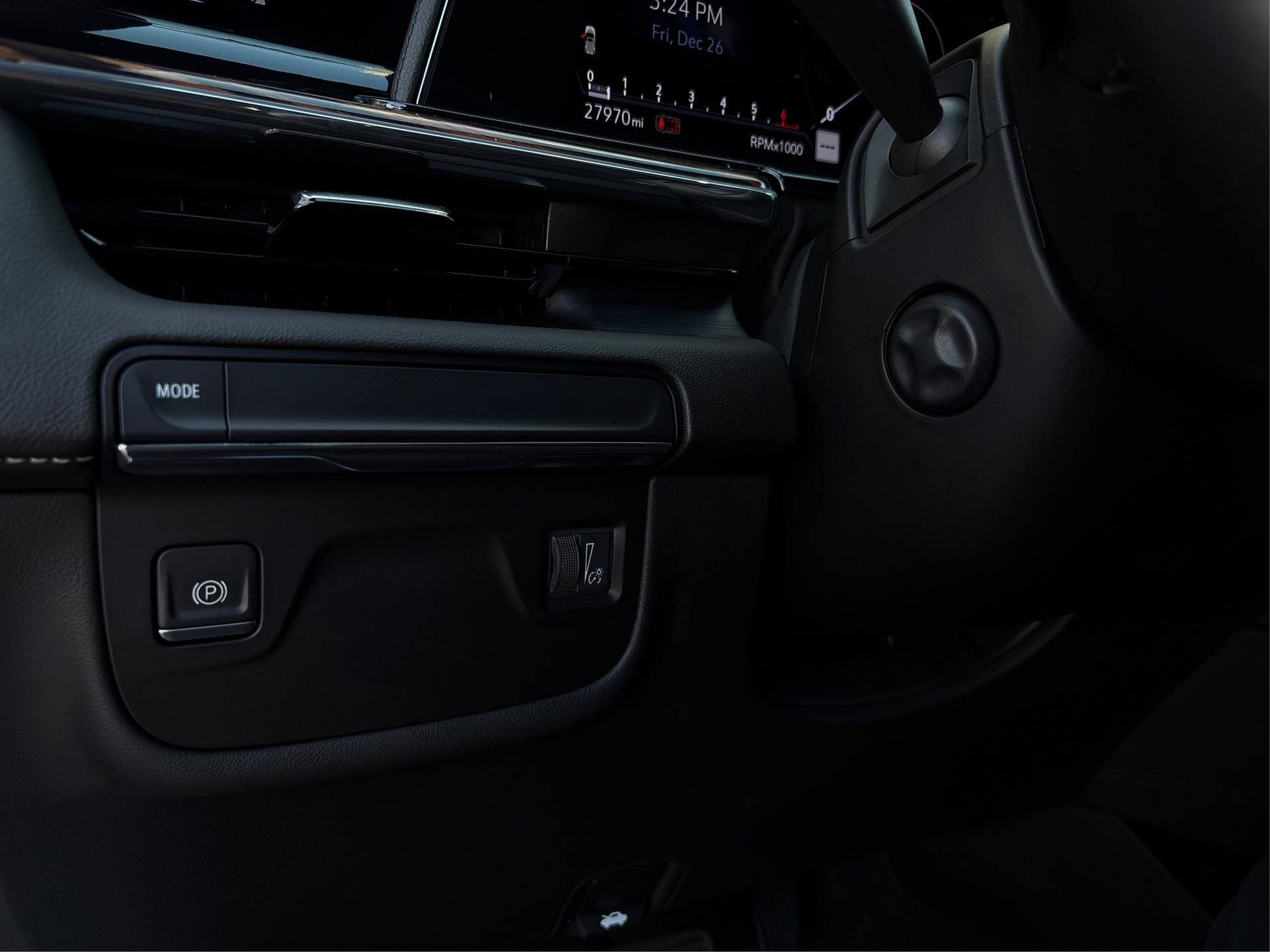 Certified 2024 Cadillac Escalade Luxury image 22